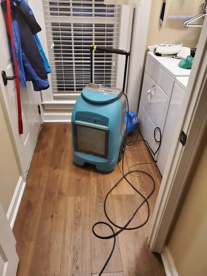 Commercial dehumidifier deployed for Crawl Space Restoration in Hughson